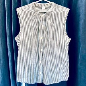 Old Navy Sleeveless Button Front Blouse - Small